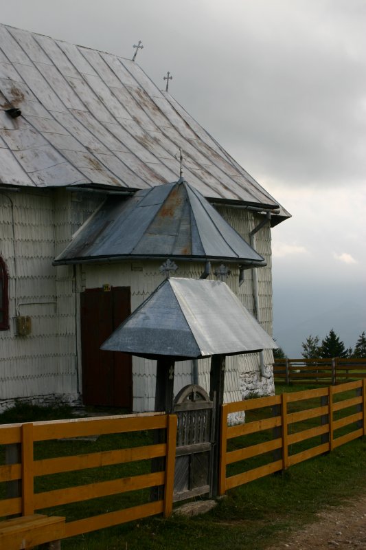 img044.jpg